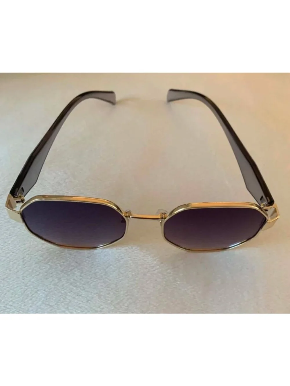 Boutique octagonal gold